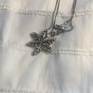 Jane Seymour Open Heart Snowflake 1/10ct snowflake 925 silver diamond pendant